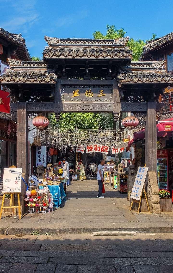 河南长葛：春节群众文化活动“大餐”满满